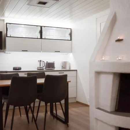 Luttokolo, * Saariselkä